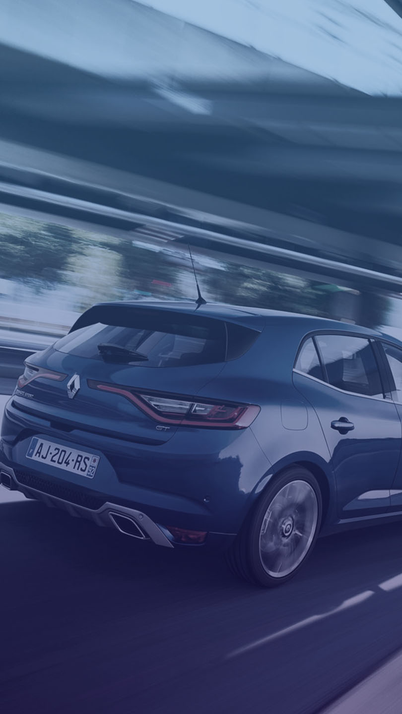 Automobil u vožnji — auto osiguranje